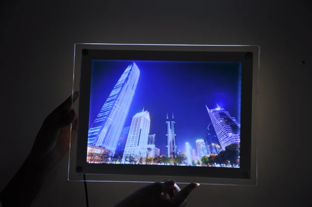 "Bilderrahmen beleuchtet LED":  A Sparkling Canvas for Creativity