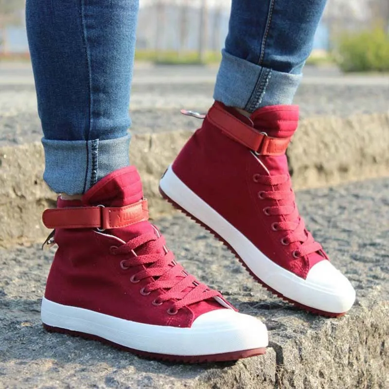 New Spring/Autumn Men Casual Shoes Breathable Black High Top Lace Up Canvas Shoes Men Espadrilles Fashion White Men's Flat Shoes New Spring/Autumn Men Casual Shoes Breathable Black High Top Lace Up Canvas Shoes Men Espadrilles Fashion White Men's Flat Shoes