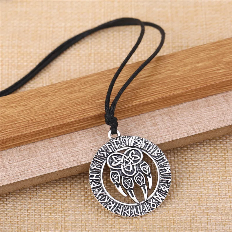 

Skyrim Viking Slavic Adjustable Pendant Necklace God Symbol Warding Veles Bear Paw With Lucky Knot Talisman Amulet Jewelry Gift