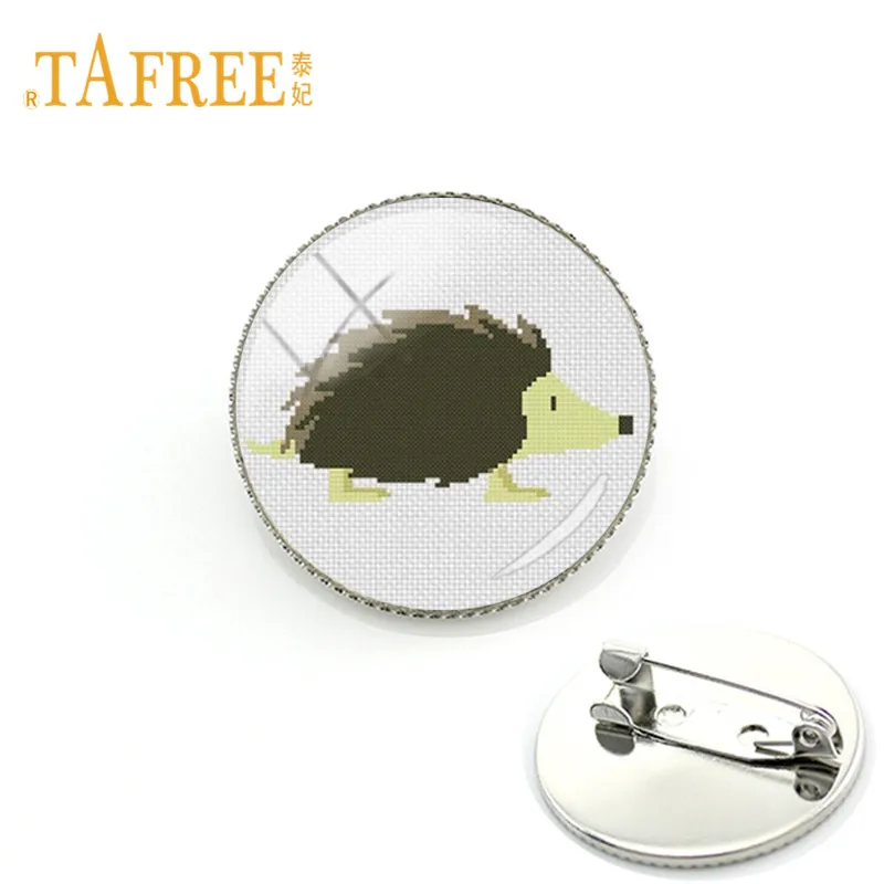 

TAFREE Hedgehog Cross Stitch Art Picture Brooches 25mm Glass Dome Animal Dog Panda Zebra Brooch Pins Jacket Bag Pin Jewelry A839