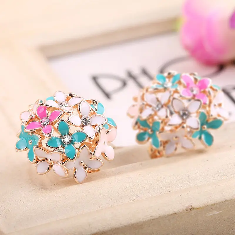 

Fashion Women Lady Crystal Rhinestone Flower Rose Ear Stud Earrings Jewelry