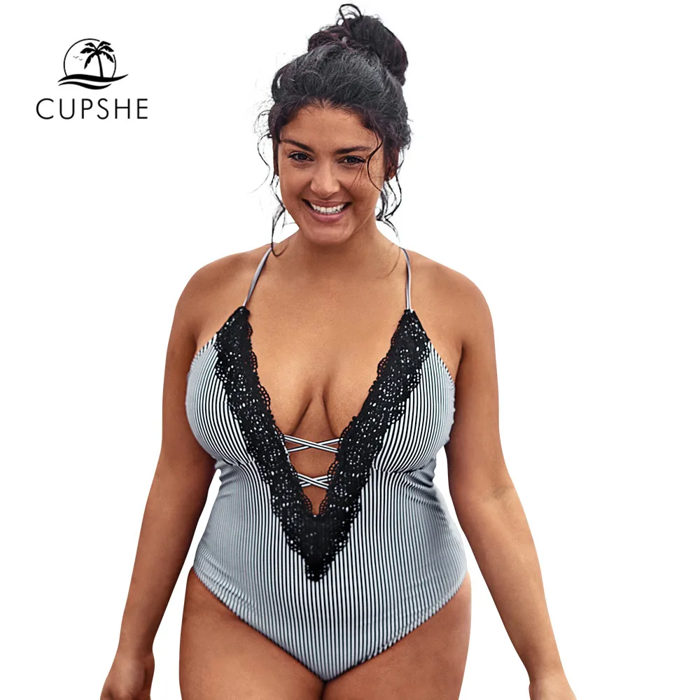 Preise CUPSHE Plus Größe Gestreifte Tiefer V ausschnitt Badeanzug Sexy Spitze Criss kreuz Frauen Monokini Badeanzüge 2020 Strand bademode