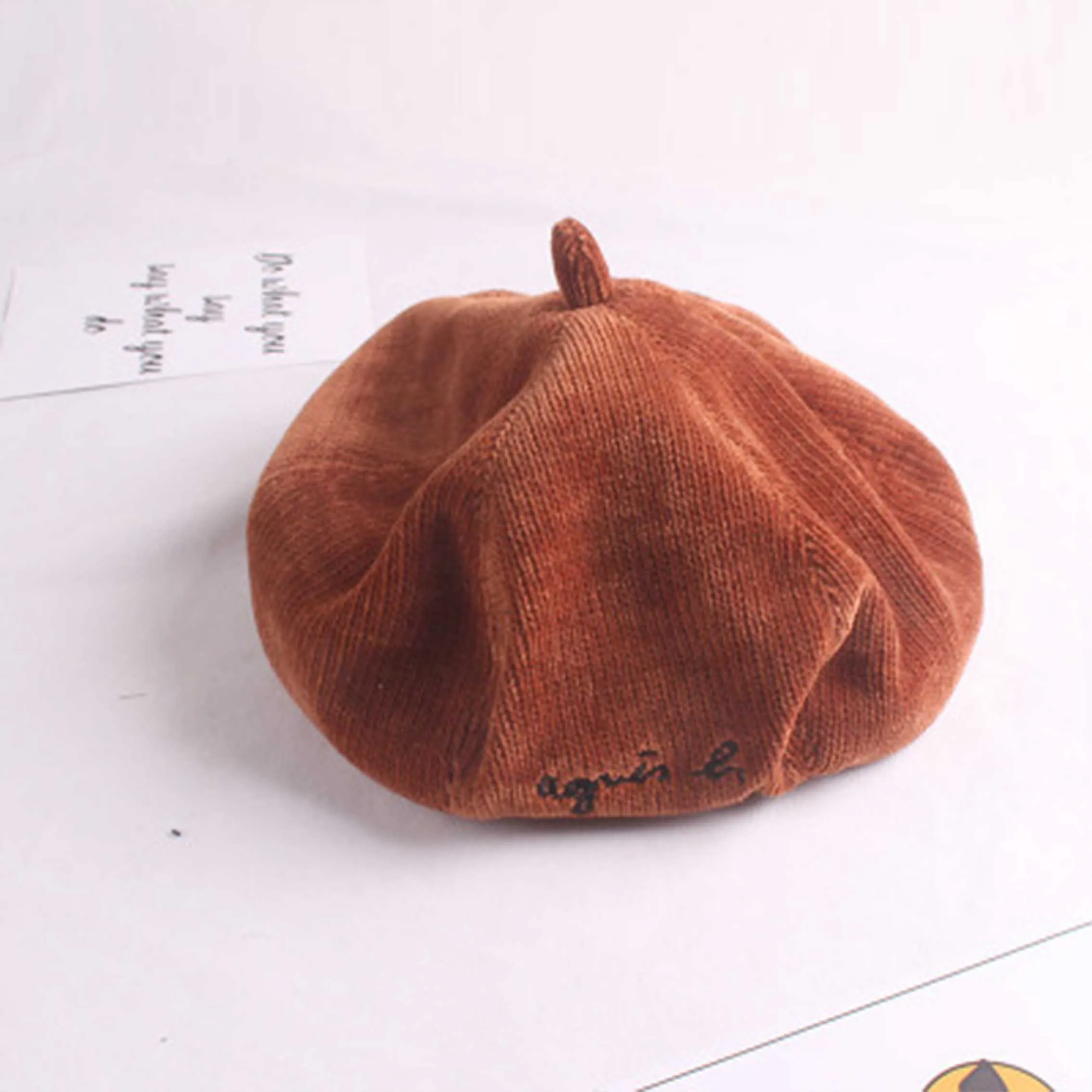 caramel colour Осенние береты, шапки для мамы и ребенка, винтажные Зимние береты, шапки для женщин, вышивка буквами, шерстяные Восьмиугольные шапочки, женские плоские шапки - Цвет: caramel colour