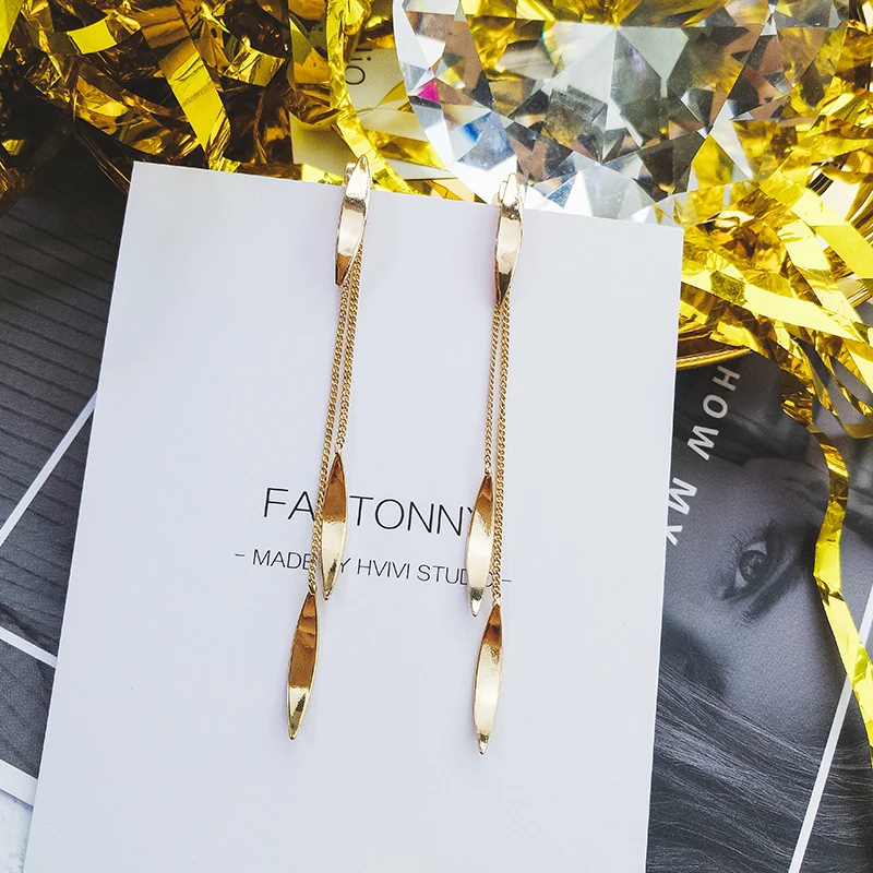 

Trendy Metal Water Drop Women Dangle Earrings New Personality Long Tasseled Earrings Fashion Earrings For Women Statement