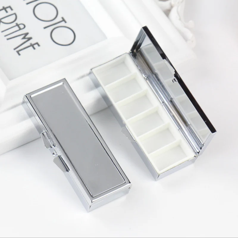 

Metal Silver Pill Boxes Holder 6 Grids square Medicine Case Small Portable Cases Container Splitters Personal Health Care MR085