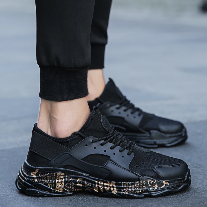 

2019 Breathable Running Shoes for Man Black White Sport Shoes Men Sneakers Lace Up Low Top Jogging Shoes Men Athletic Footwear