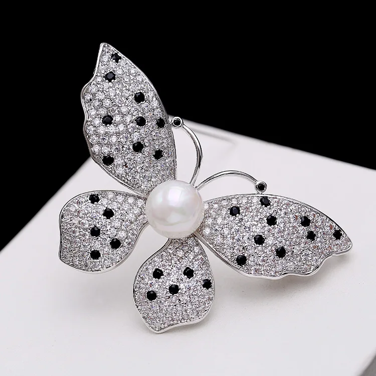Beautiful Jewelry Accessory Cubic Zircon Silver Butterfly Brooch Pin Women Scarves Buck HR02733