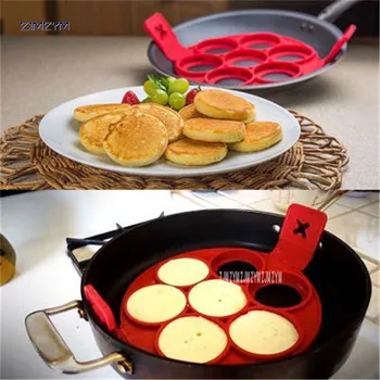 

200 pcs As seen on TV New 2017 Non-Sticky Fantastic Ring Maker Kitchen Non-stick Pancake Maker Egg Food grade silicone Material