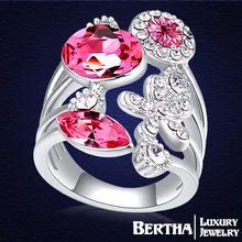 Anillo de flores En Racimo Con Swarovski Elementos de Cristal Austriaco Real Pareja Anillos Para Las Mujeres 2016
