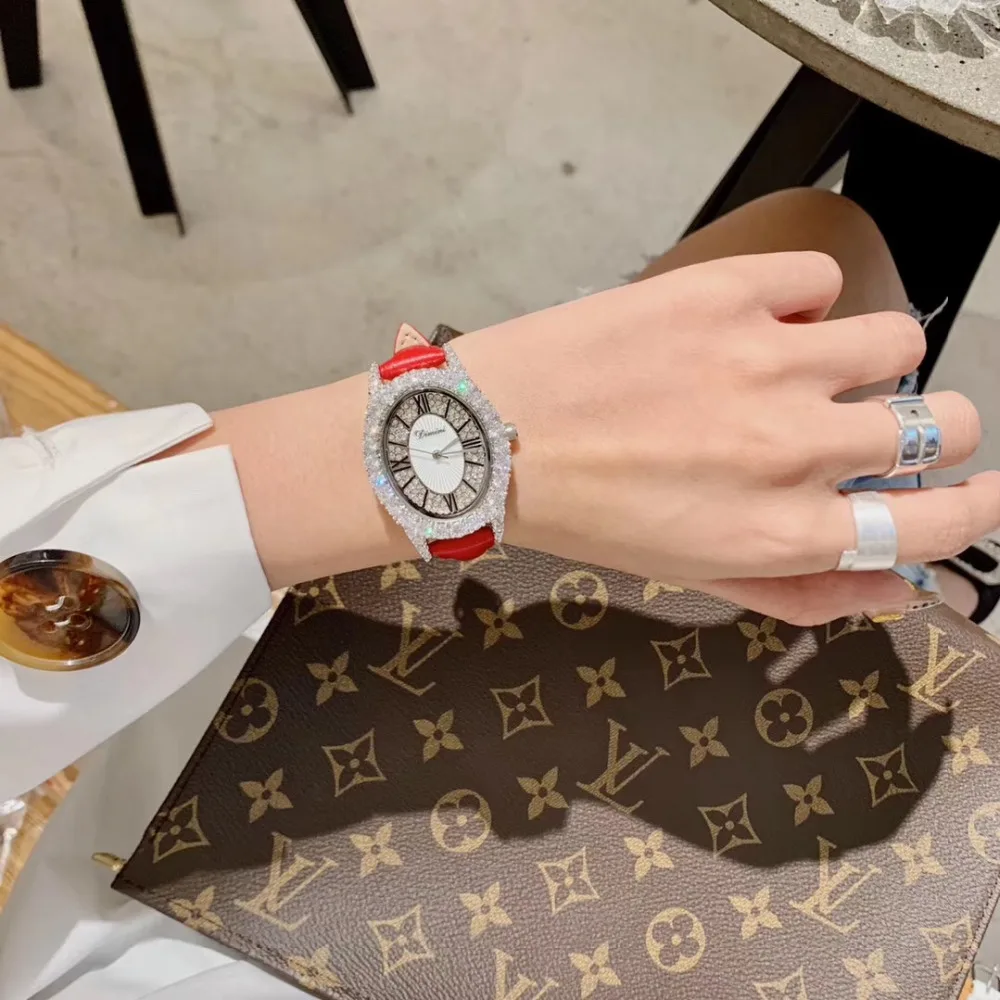 Ретро Элегантные Для женщин Овальный Ювелирные Часы брендовые модные Кристаллы наручные часы Водонепроницаемый натуральная кожаный для
