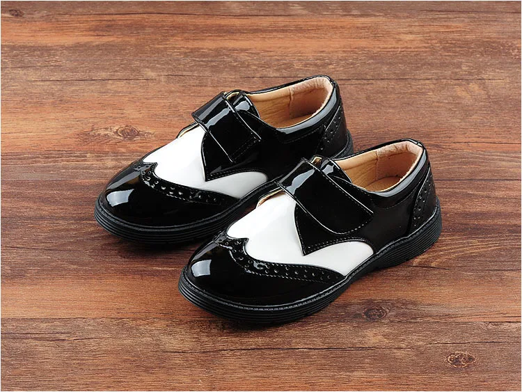 New Boys and girls British fashion Kids shoes Black and white flower girl students evening performance PU children's shoes