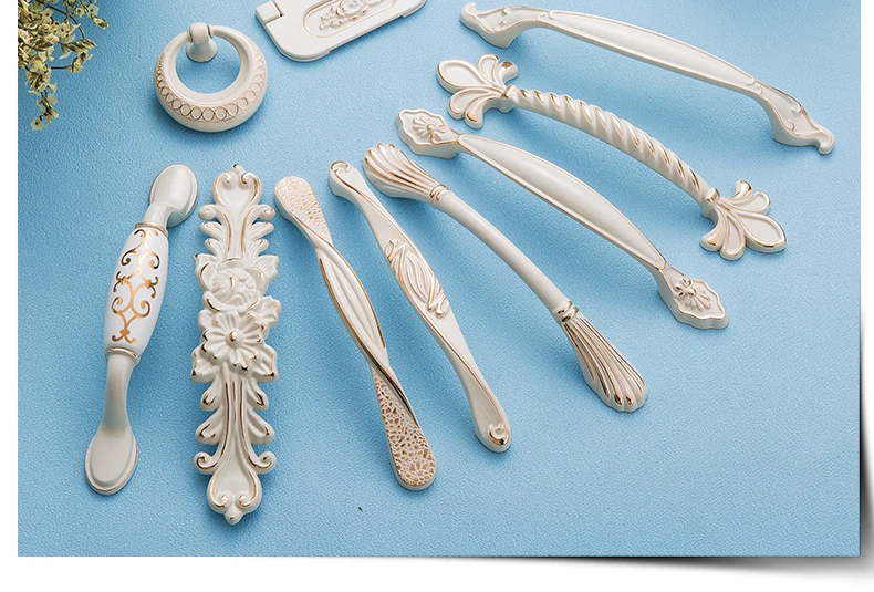 Ferragens do armário