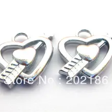 100 шт. сердце с мечом повесить Талисманы pendands Jewelry аксессуары подходят Сделай Сам телефон полоски браслет и Цепочки и ожерелья