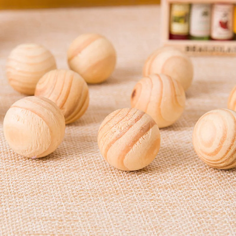 

5pcs/bag lot Poth Control cabinet of moth balls Moth repellent prevent mold moisture fragrant wood balls camphor