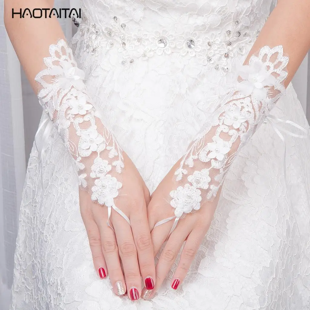 Bridal Glove 3D Flowers Applique with Pearls Fingerless Gloves Wedding