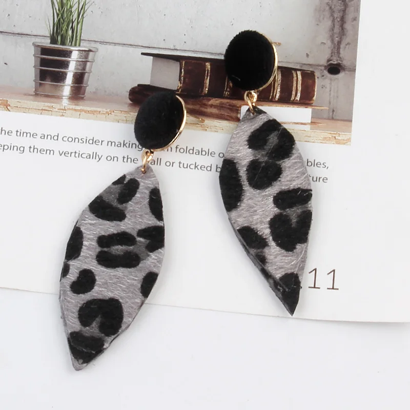 dangle earrings