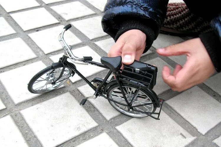 Черная металлическая модель велосипеда и мини-зажигалка, Игрушечная модель для украшения подарка