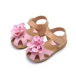 Летние для девочек сандалии детские пляжная обувь модная детская обувь для малышей с закрытым носком выдалбливают цветочный из