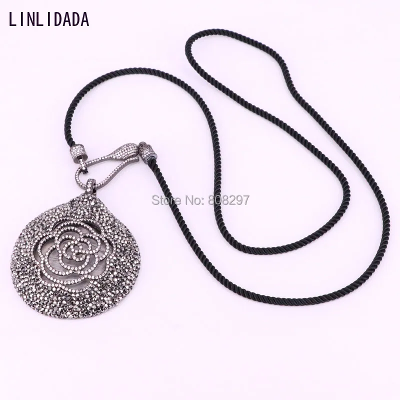 Beste 3 Stks Micro Pave CZ rhinestone Retro Bloem Ronde hangers met Zwart Touw Lange Ketting Vrouwen Trendy Sieraden Gift