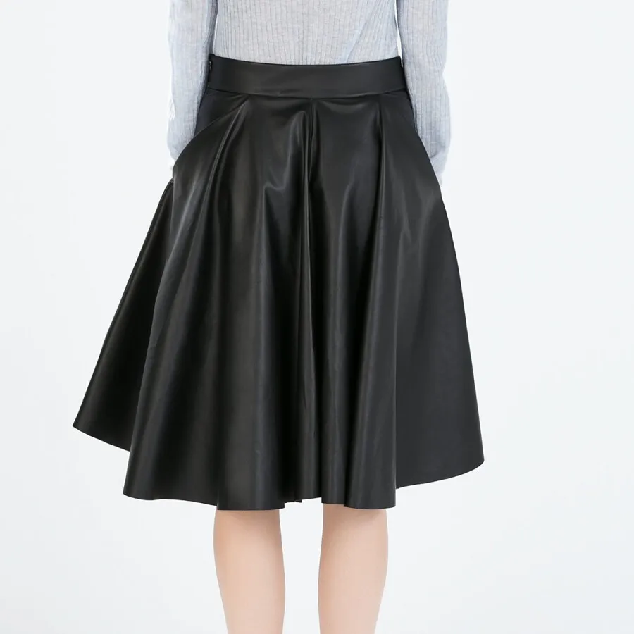 Two Piece Bodycon Ensemble - Black and White / Midi Length / Striped Skirts Find circle skirt at ShopStyle. Shop the latest collection of circle skirt from the most popular stores - all in one place.