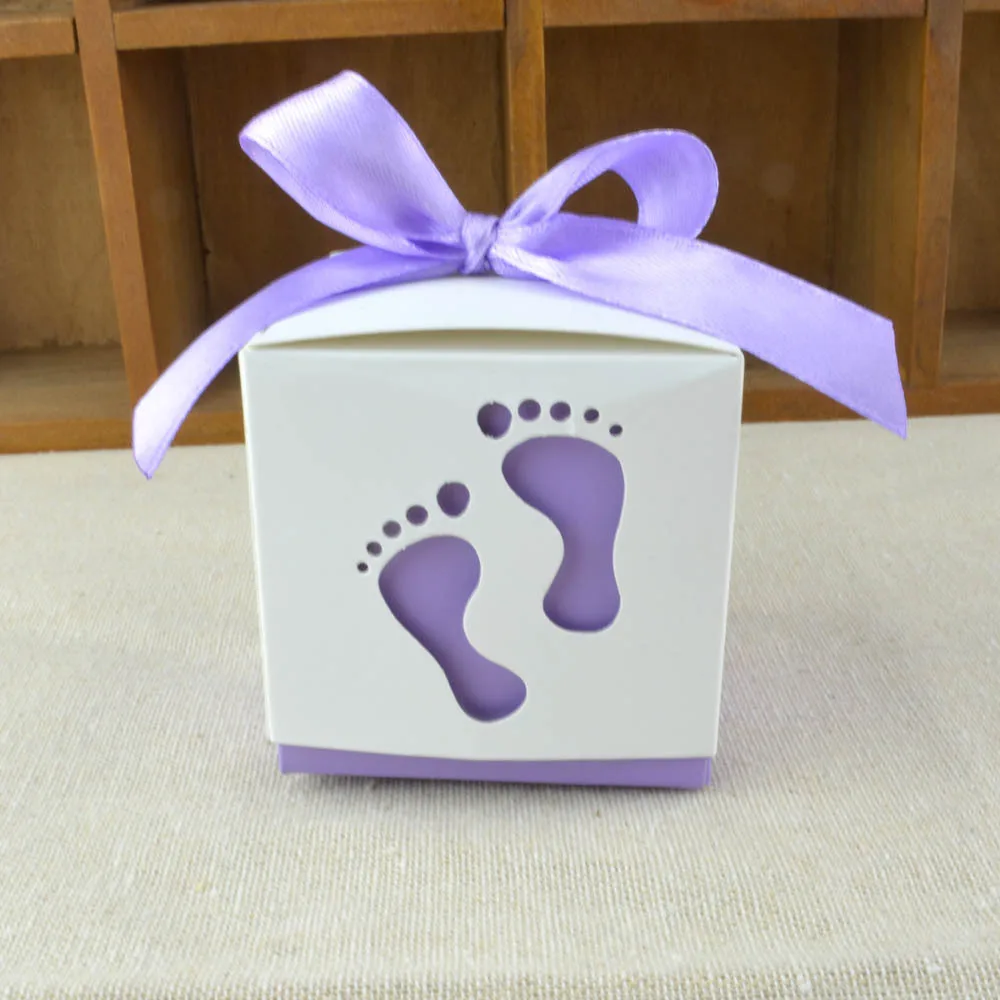 50 шт. след Подарочная коробка нога знак Подарочная коробка конфет вечерние подарок на вечеринку в честь рождения ребенка с декорации с лентой принадлежности для свадебных мероприятий - Цвет: 50pcs Purple