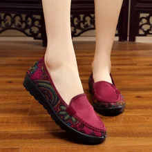 Женские туфли-лодочки на плоской подошве; обувь для мам с цветочным принтом; китайская Тканевая обувь в стиле «Старый Пекин»; женская обувь без застежки; повседневная обувь; размеры 34-42