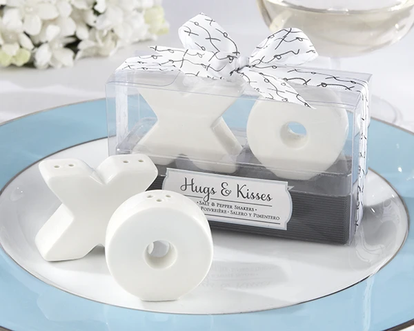 

New Wedding Favor wedding gift XO salt and pepper pot Romantic gift ideas hug and kiss XO cruet 20PCS=10BOX