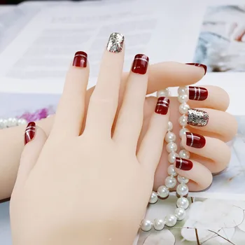 

24pcs/set Wine Red Champagne Big Sequins Finished False Nails Ladies Sexy Party Nail Tips With Glue Bride Wedding Fake Nails