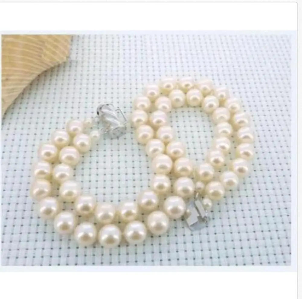 

two strands 9-10mm south sea round white pearl braceklet 7.5-8