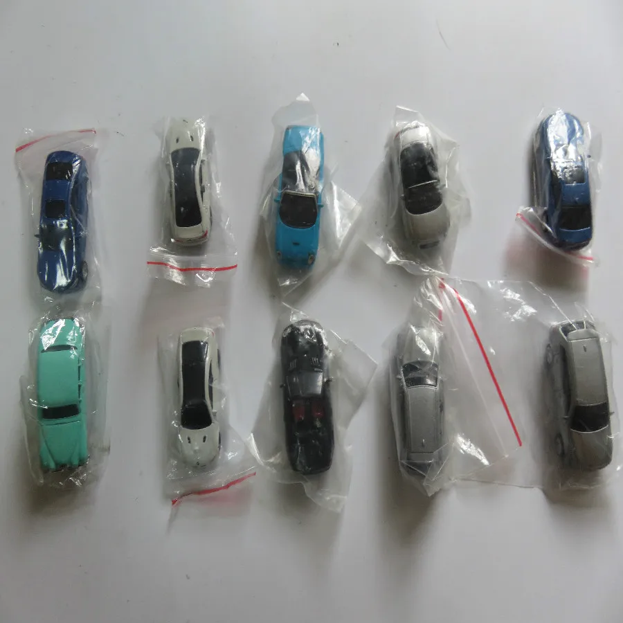 scale ho metal alloy car in architecture train layout  (7)