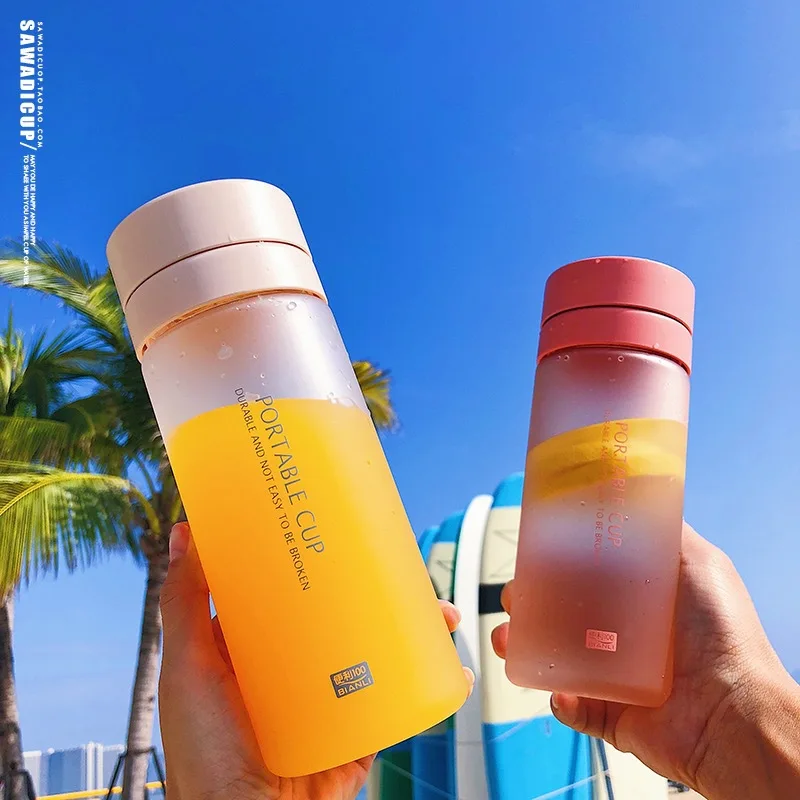

600/800ml Large Volume Student Women Water Bottle Frosted Plastic BPA Free Drinking Bottles with Tea Infuser Lemon Juice Kettle