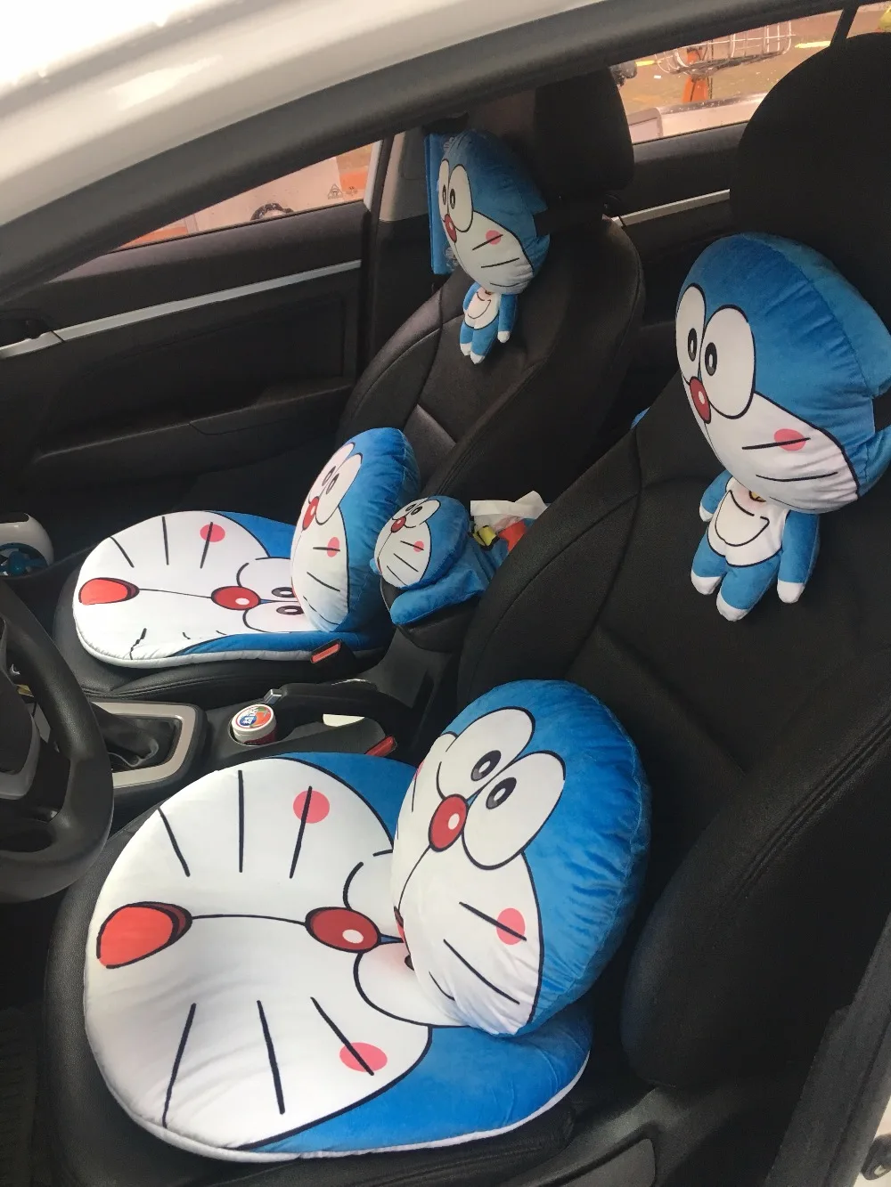 1 шт., мультяшная плюшевая подушка Doraemon, Автомобильная подушка безопасности, чехол для ремня, коробка для получения бумажных полотенец, коробка для салфеток, мягкая игрушка