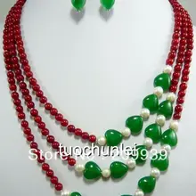 Очаровательные 3 ряда красный коралловый жемчуг зеленый нефрит сердце ожерелье серьги набор