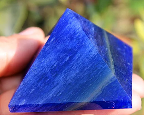 blue-smelt-quartz-crystal-pyramid-point-healing_