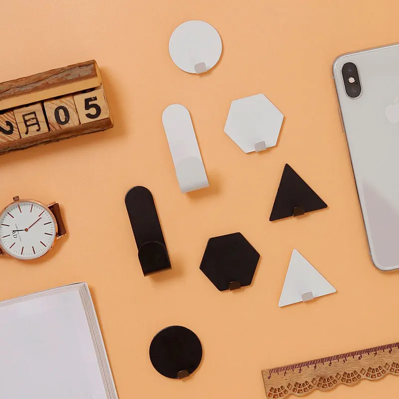 4PCS/Set Creative Tieyi Small Hook Geometry Mini-door Strong Hook Bathroom No Perforation Wall Hook 4PCS/Set Creative Tieyi Small Hook Geometry Mini-door Strong Hook Bathroom No Perforation Wall Hook