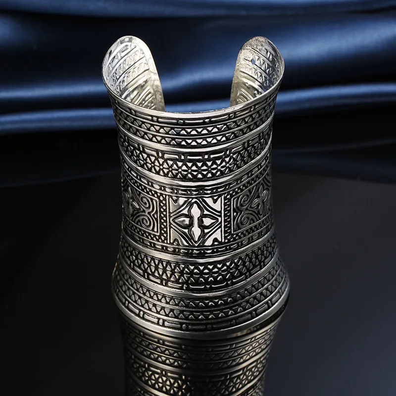 1 шт., богемный этнический индийский винтажный Тибетский посеребренный Открытый Браслет-манжета, женский браслет с резьбой, ювелирные изделия для рук, B11