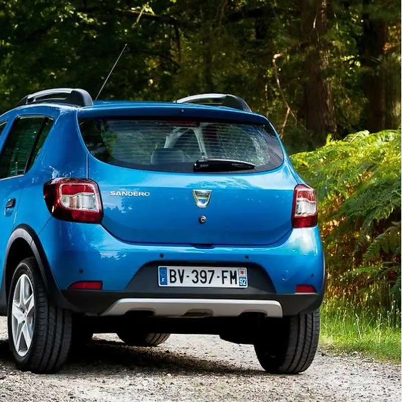 Щетка стеклоочистителя для Renault Sandero (2009 года и новее) задний стеклоочиститель