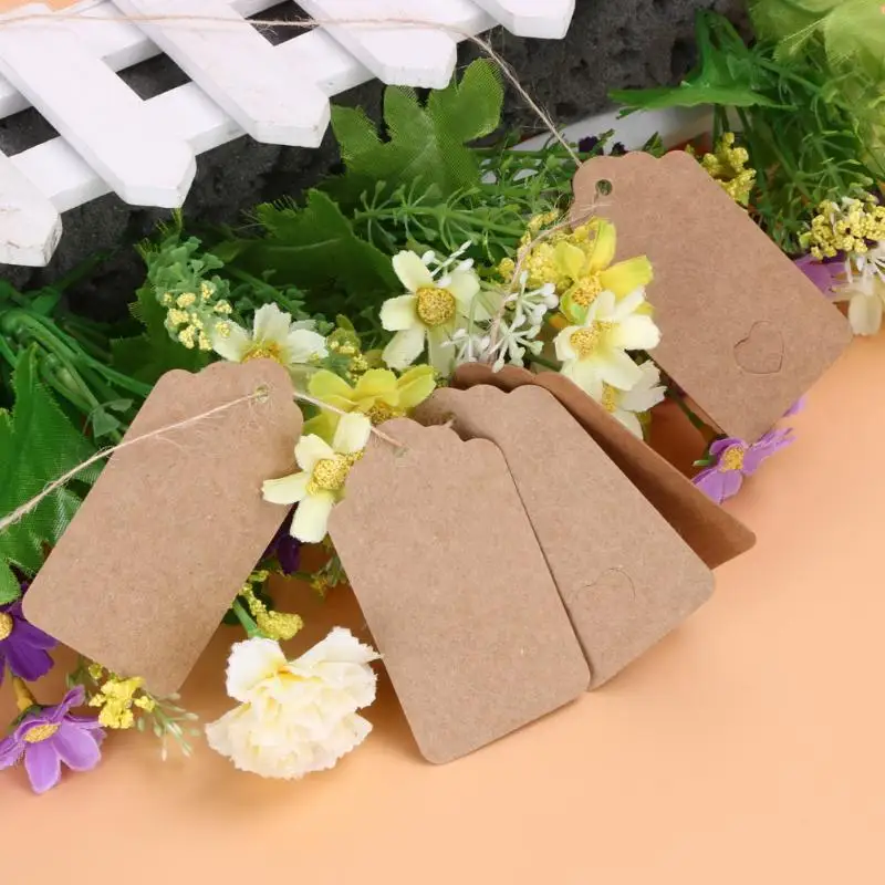 

50Pcs Kraft Paper Labels Vintage Tags Scallop Luggage Wedding Decoration For table luggage tags Blank Christmas Decorations