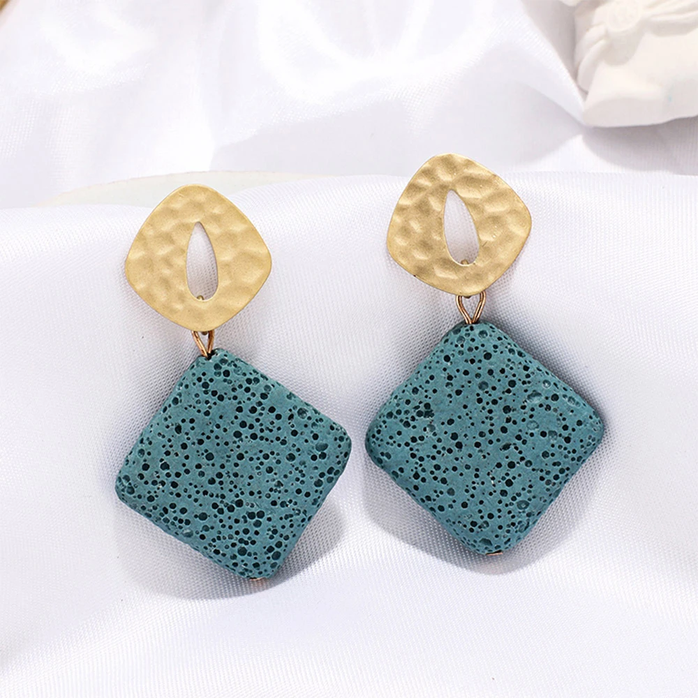 10617240888_1569970395