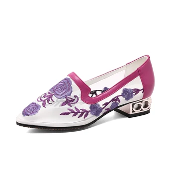 

INS hot women shoes Genuine Leather plus size 22-26.5 cm length pumps women shoes ladies shoes Embroidered flowers, ethnic style