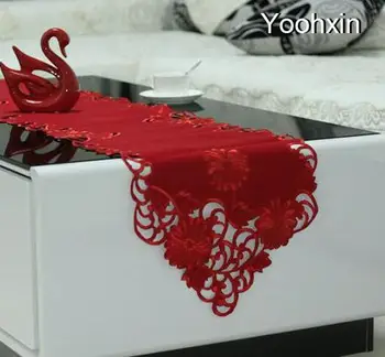 

Modern red lace satin table runner cloth cover flag embroidery tea bed tablecloth Mantel nappe home Xmas Christmas wedding decor