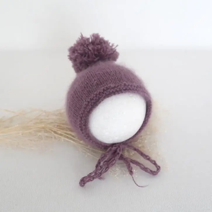 hand crochet newborn pompom hat