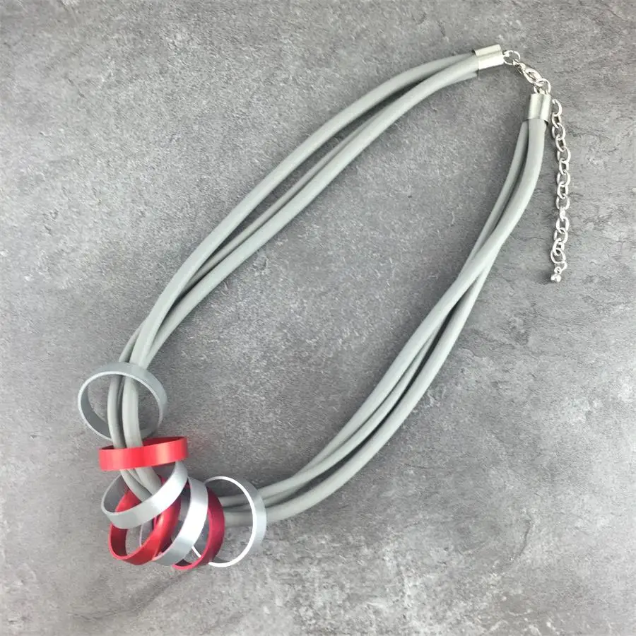 

Fashion Simple Big Circle Pendant Necklace Long Rubber Rope Sweater Chain For Women All-match Female Jewelry Accessories Gift