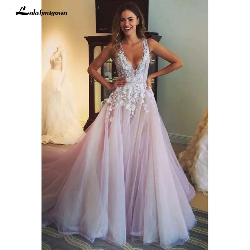 

Light Pink Modest Wedding Dresses 2019 Deep V-Neck Open Back Lace Appliques Sweep Train Bridal Gowns Robe De Marie