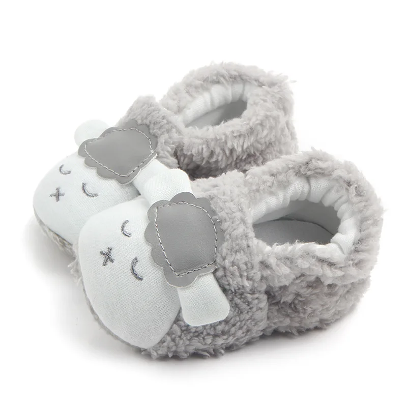 Зимняя детская весенняя обувь для новорожденных девочек и мальчиков; обувь для первых шагов с рисунком овечки; мягкая детская обувь для кроватки
