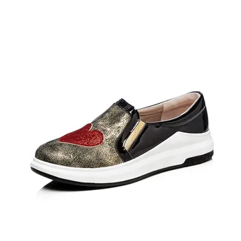 

Institute of new women's shoes in 2019 in early spring wind round head light mouth big yards 40-43 loafers