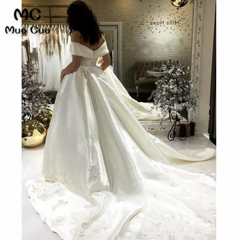 Elegant Off The Shoulder Long Prom Dresses Applique Sweep Train Satin Wedding Dresses44