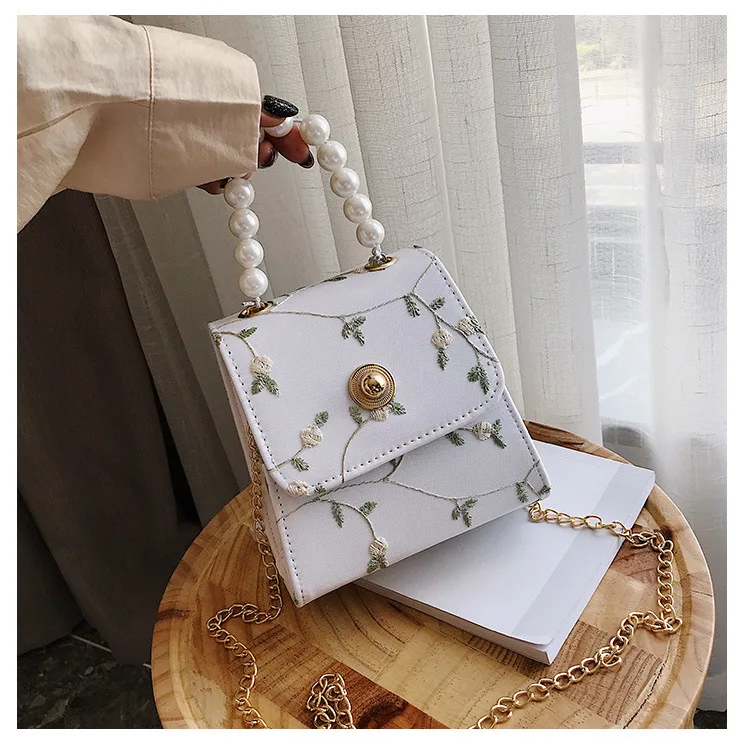 

New chain small bag female 2019 fashion wild pearl handbag shoulder bag slung small square bag