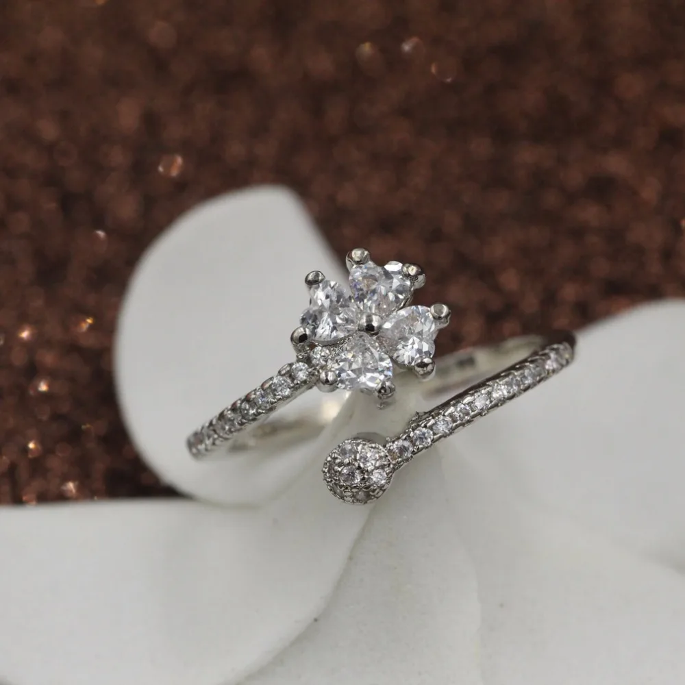 WalerV New 925 Silver Ring For Women Set Fashion Charm Green Four leaf grass Crystal Zircon Open Ring Lady Jewelry Girl Gifts