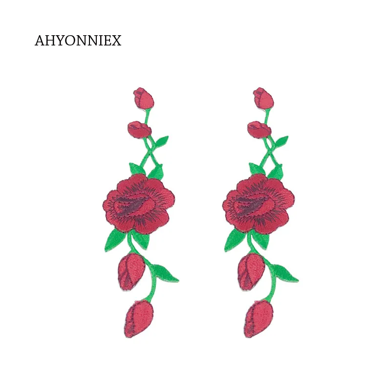 AHYONNIEX 2 шт./лот вышивка красный черный белый розовый цветок розы патч для одежды утюг на патч для обуви куртка наклейки MU001 - Цвет: 2pcs red